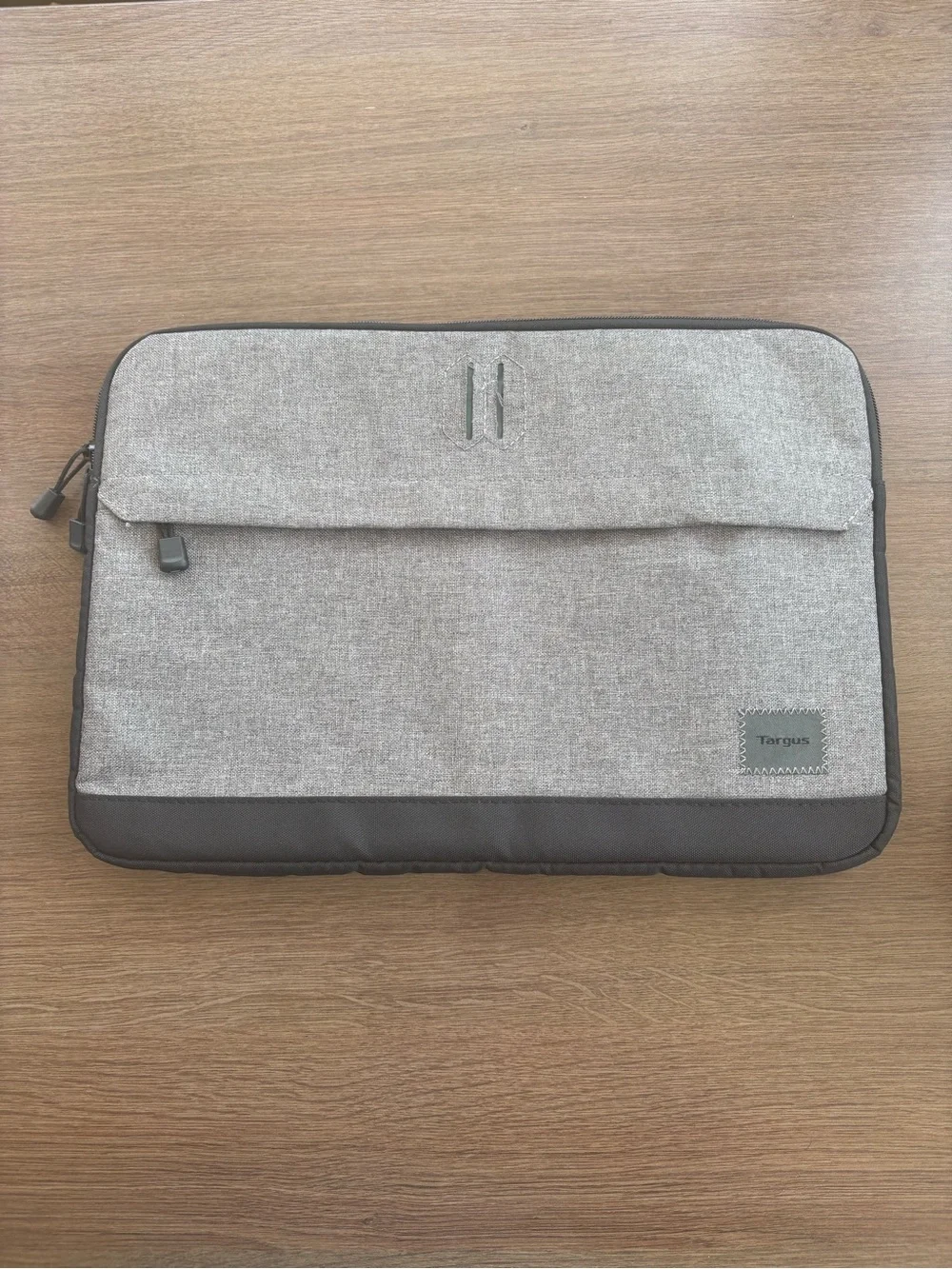 Targus Solid Pattern Laptop Sleeve Case - Gray and Black